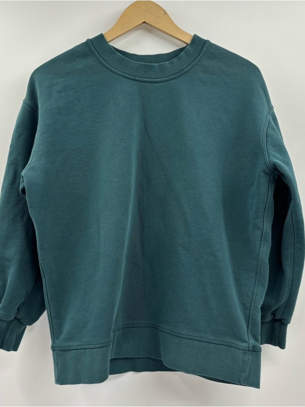 Lululemon Athletica Plain Forest Green Basic Sweatshirt Size 2